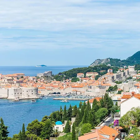 Reale - One Bedroom With Balcony And Sea View