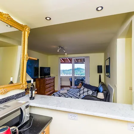 Reale - One Bedroom With Balcony And Sea View Lägenhet *