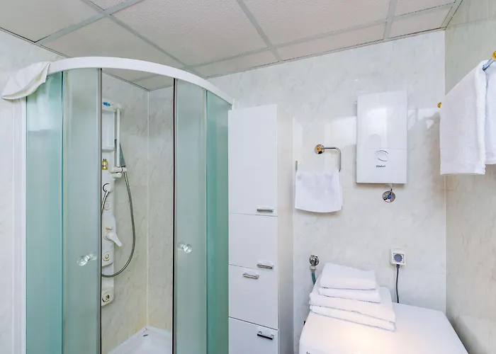 Reale - One Bedroom With Balcony And Sea View Apartment