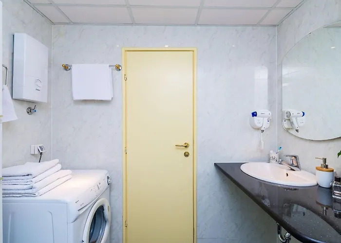Reale - One Bedroom With Balcony And Sea View Apartment