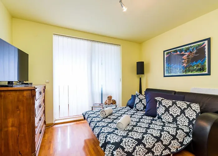 Reale - One Bedroom With Balcony And Sea View