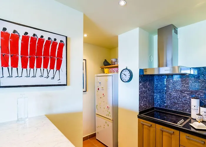 Reale - One Bedroom With Balcony And Sea View