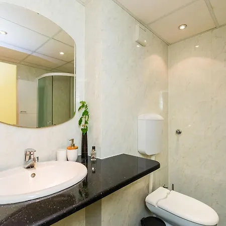 아파트 Reale - One Bedroom With Balcony And Sea View *